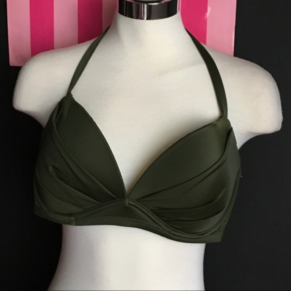 ISO!! 34DD/36DD PLEASE TAG ME IF YOU HAVE FOR SALE